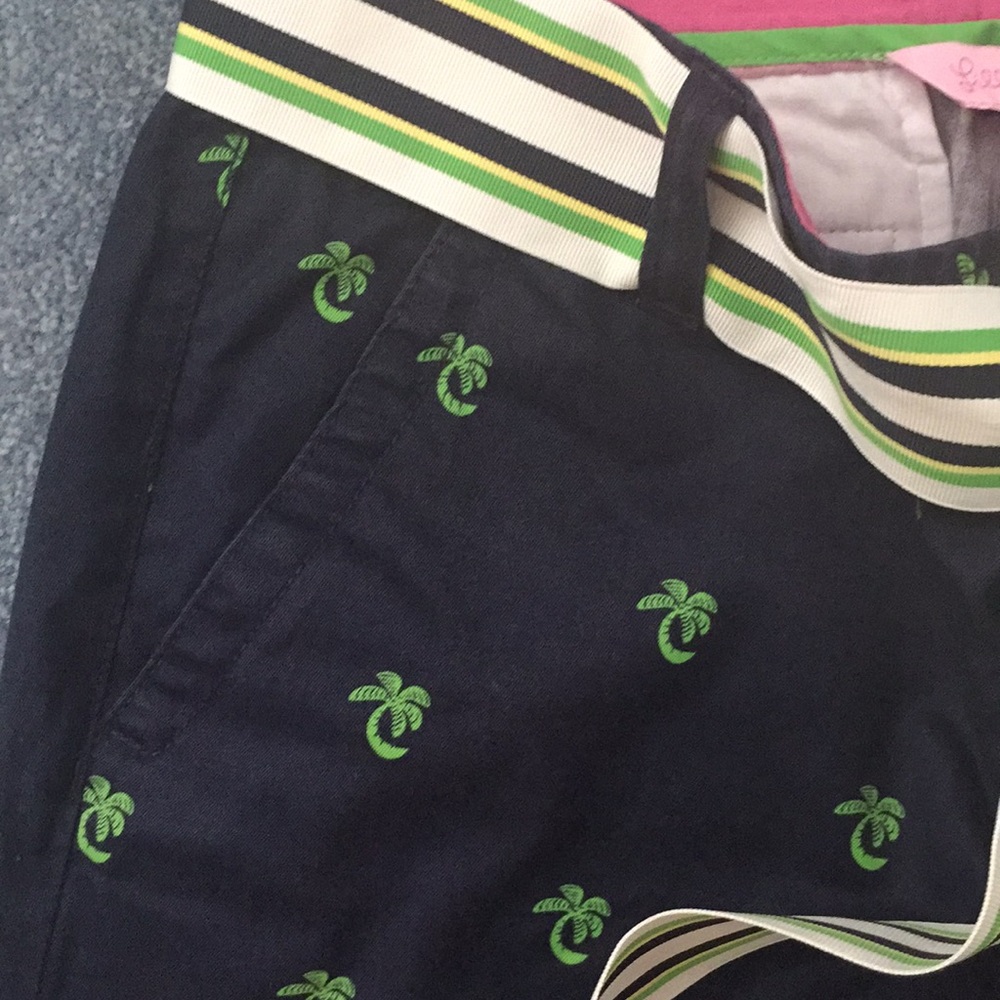 ⭐️Lilly Pulitzer palm tree capris 🌴 - Picture 4 of 5
